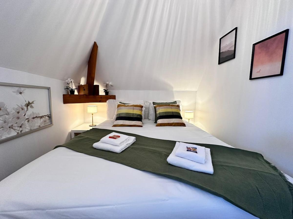 S Bayleved'Air Duplex Vue Chateau, Balneo Et Sauna Sedan Extérieur photo