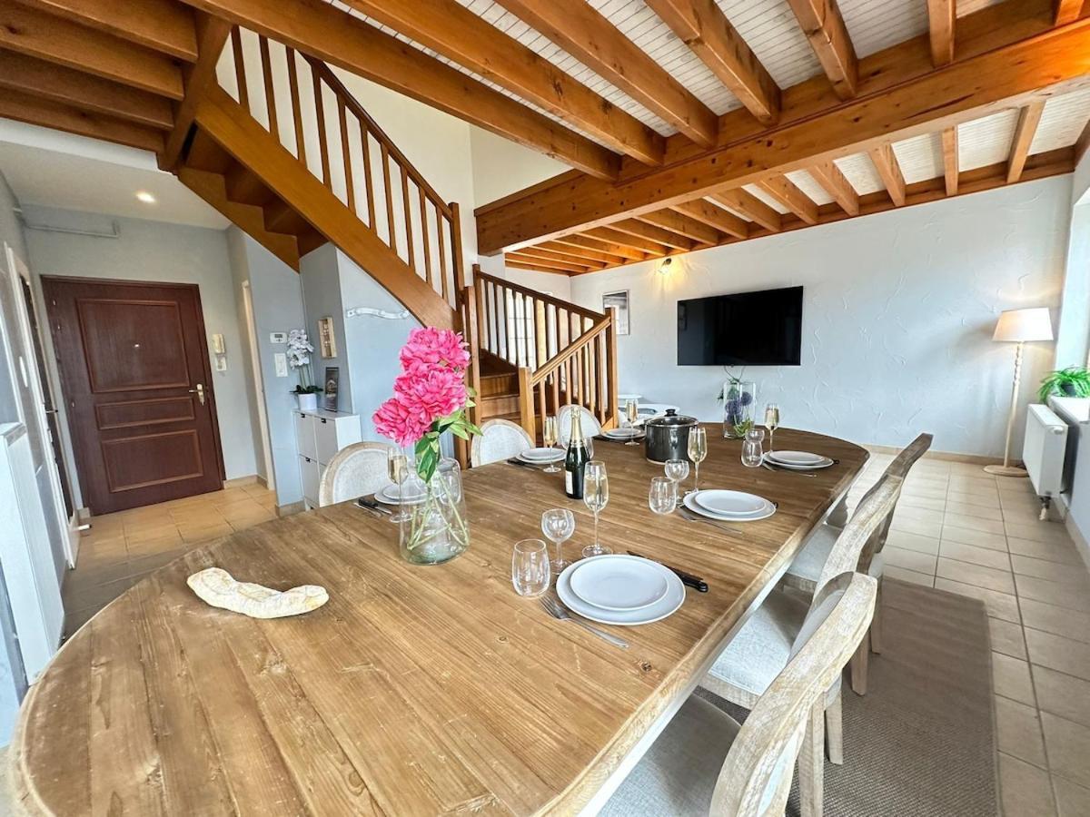 S Bayleved'Air Duplex Vue Chateau, Balneo Et Sauna Sedan Extérieur photo
